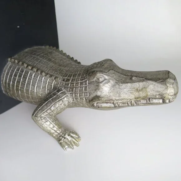 Alligator / Crocodile Bookends - Picture 7 of 9